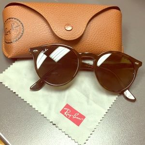 Ray ban sunglasses with case